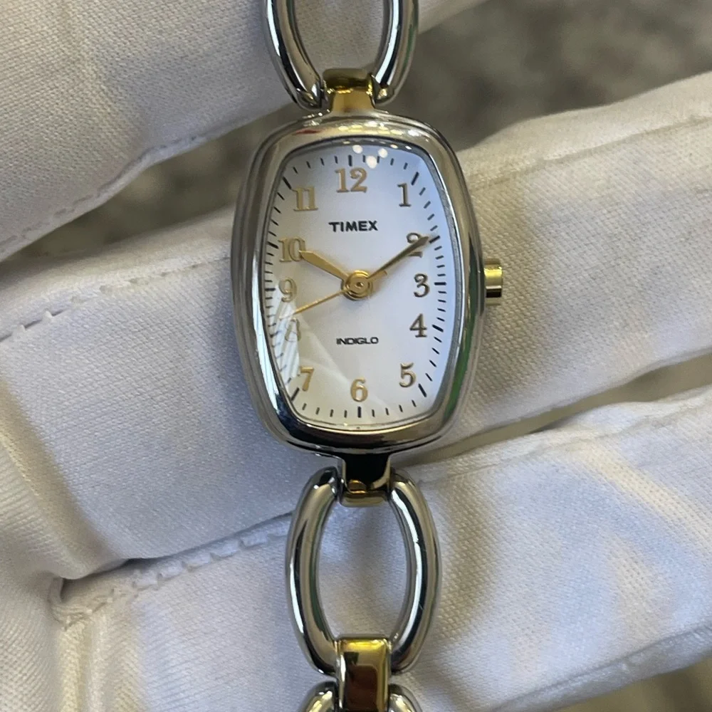 TIMEX INDIGLO Womens Goldtone & Silvertone CR 1216 CELL Quartz Very Rare - Picture 2 of 8